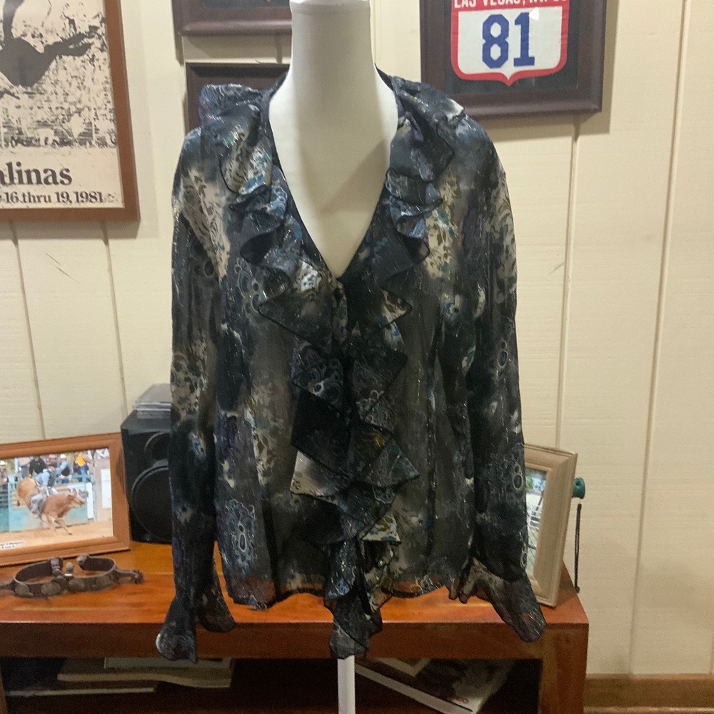 Womans large fancy blouse